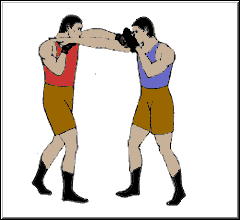 Как только левый кулак начинает свое движение, левый локоть приподнимается в сторону влево, а вес тела переносится с левой ноги на правую ногу.